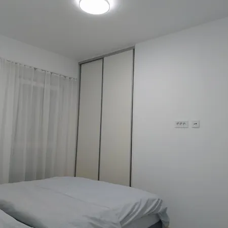 Apartment Nyc With Garage Podgorica