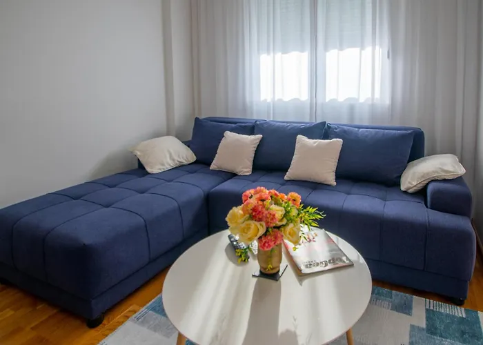 Nyc With Garage Podgorica