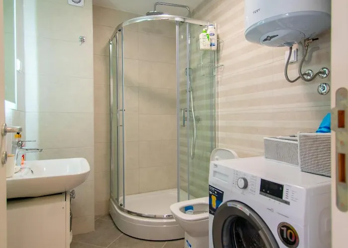 Nyc With Garage Podgorica